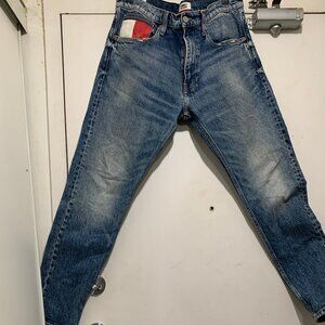 TOMMY JEANS MODERN TAPERED JEANS SIZE 36/32